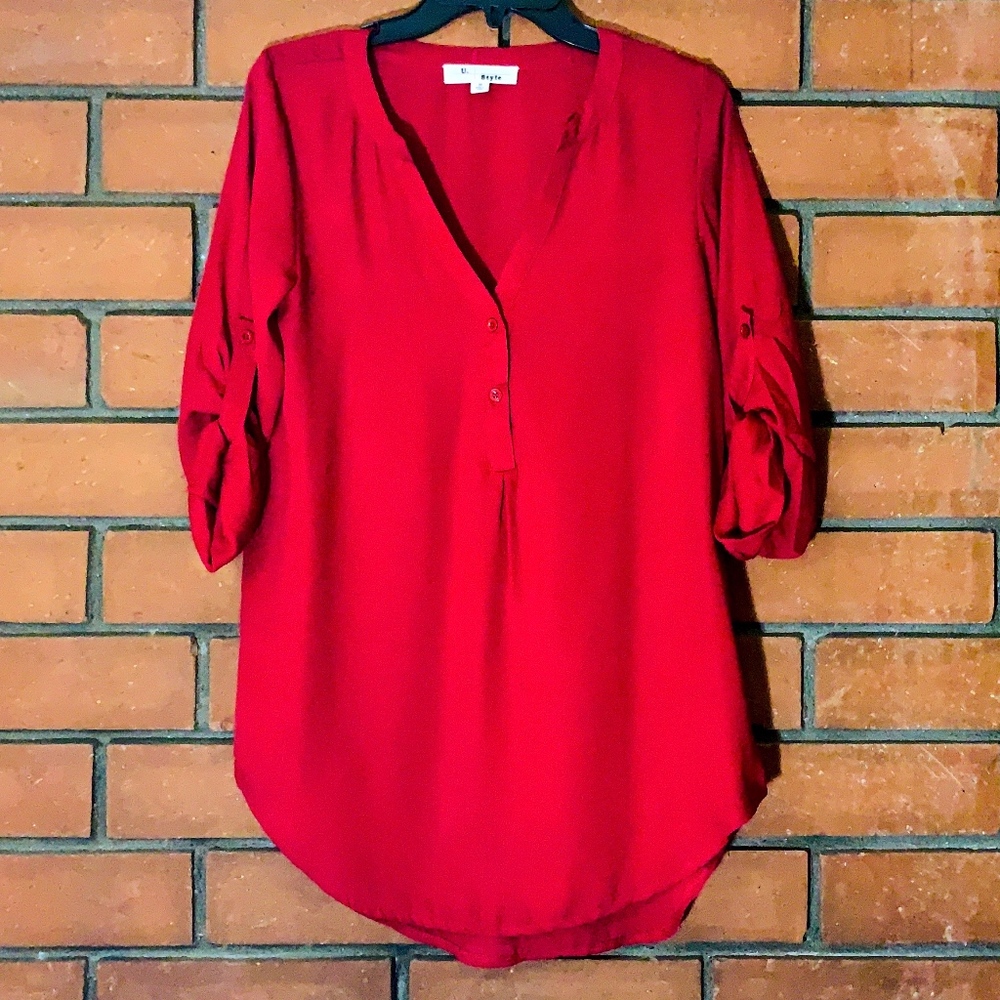 U Style - M, 3/4 Button Up Sleeves, V neckline